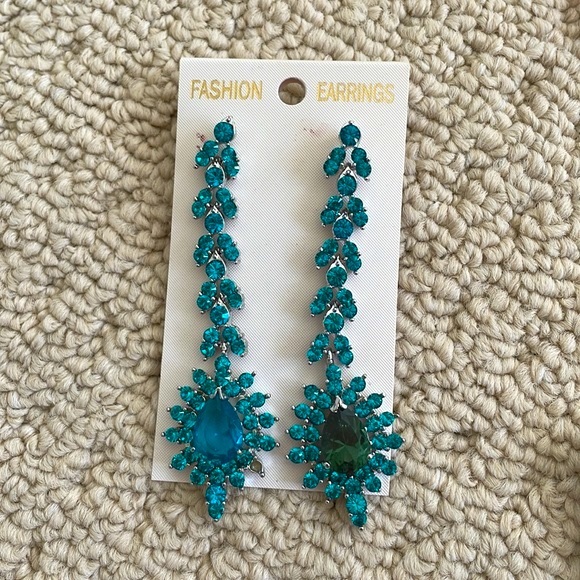 Artificial Indian Earrings Bundle - Picture 2 of 10